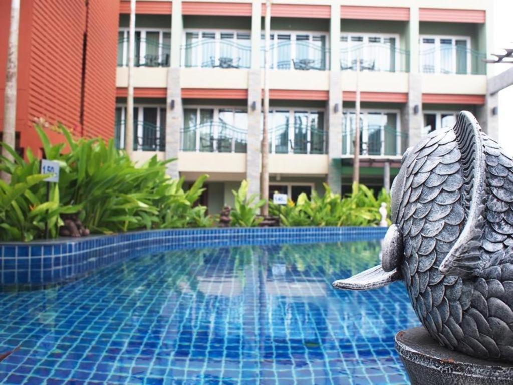 Phuket Ecozy Hotel Patong Exterior foto